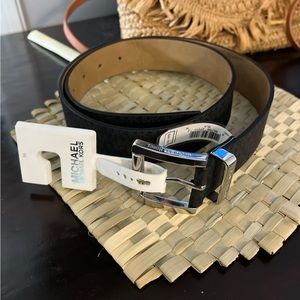 Black medium size, Michael kors belt